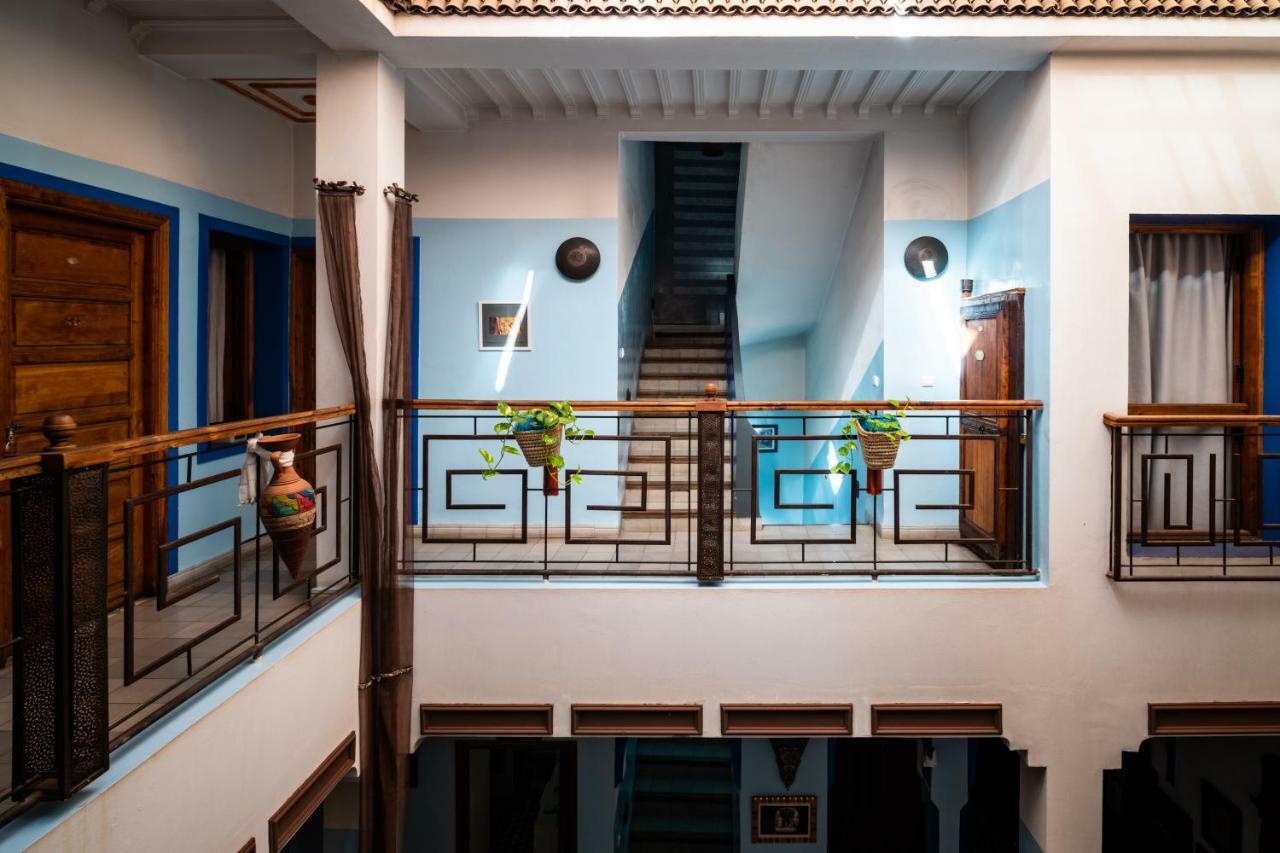 Azcona Riad
